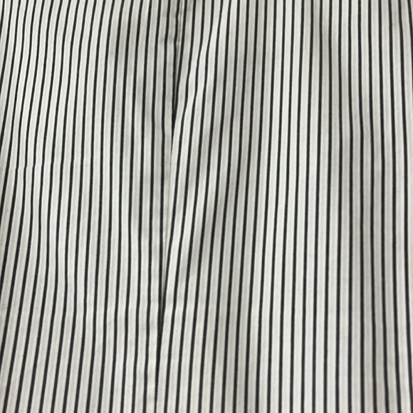 Adorable Talbots Short Jacket with Stretch - Picture 7 of 8